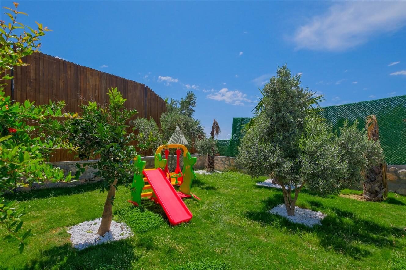 Villa Mira Trio 2 — 33