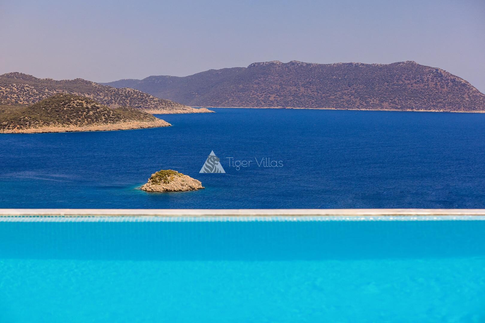 Villa Simurg — 1