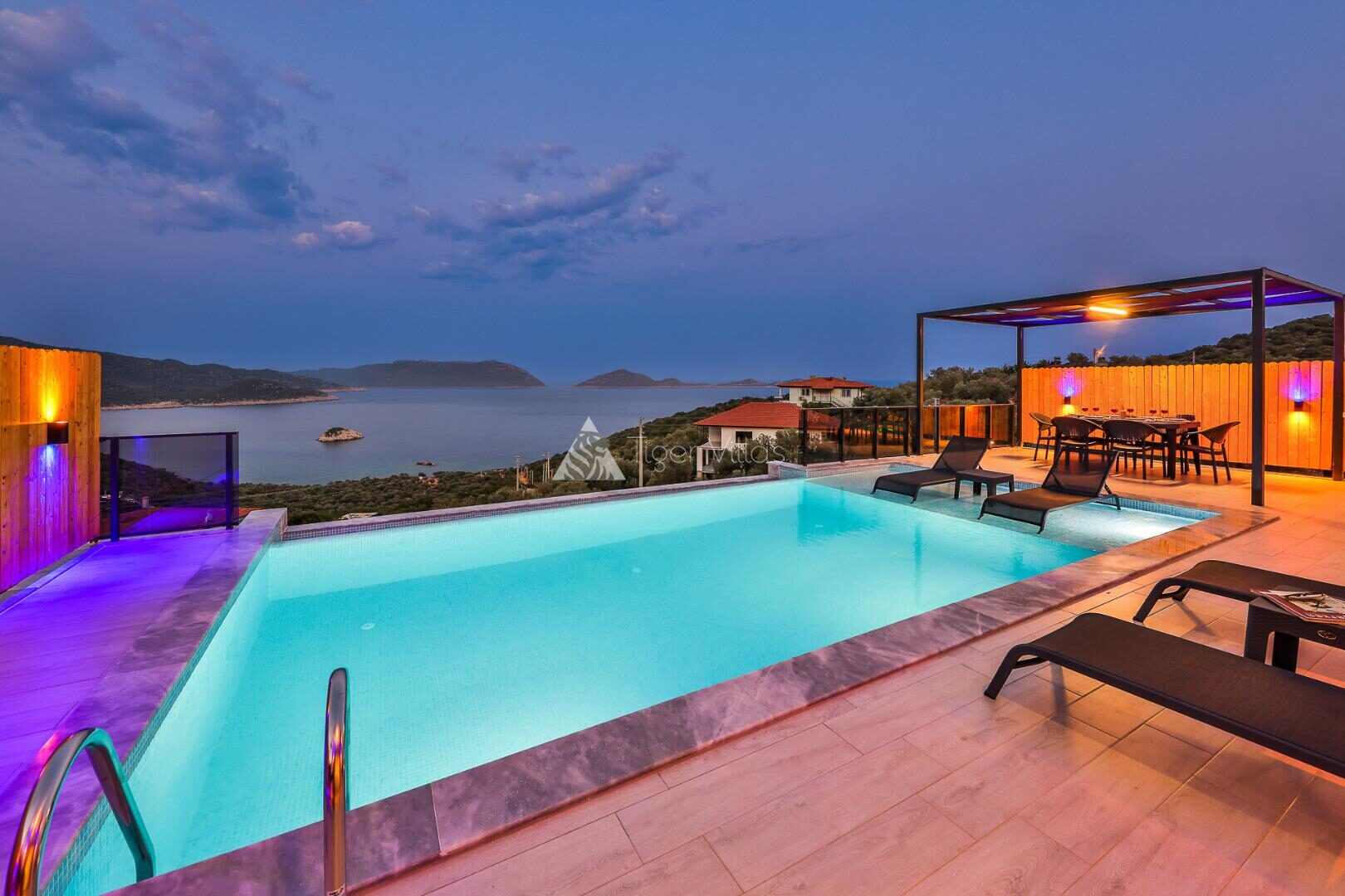 Villa Simurg — 11
