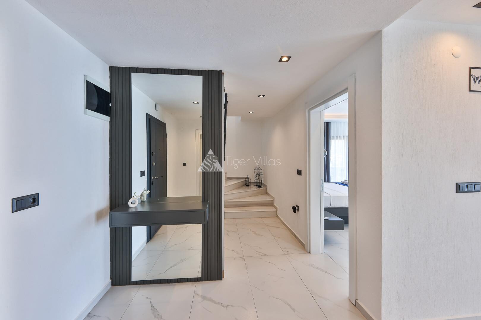 Villa Simurg — 64