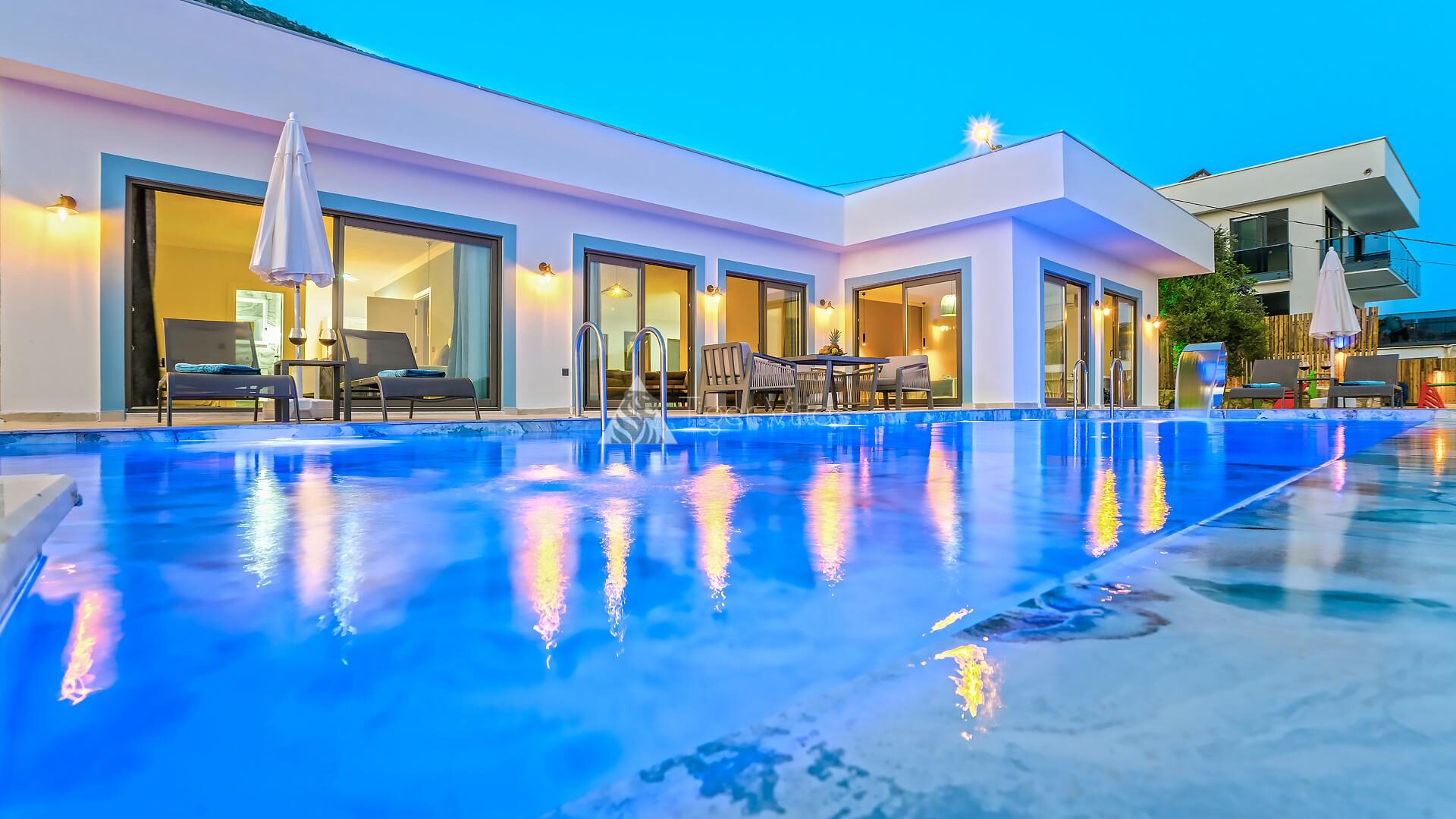Villa Nevra — 9