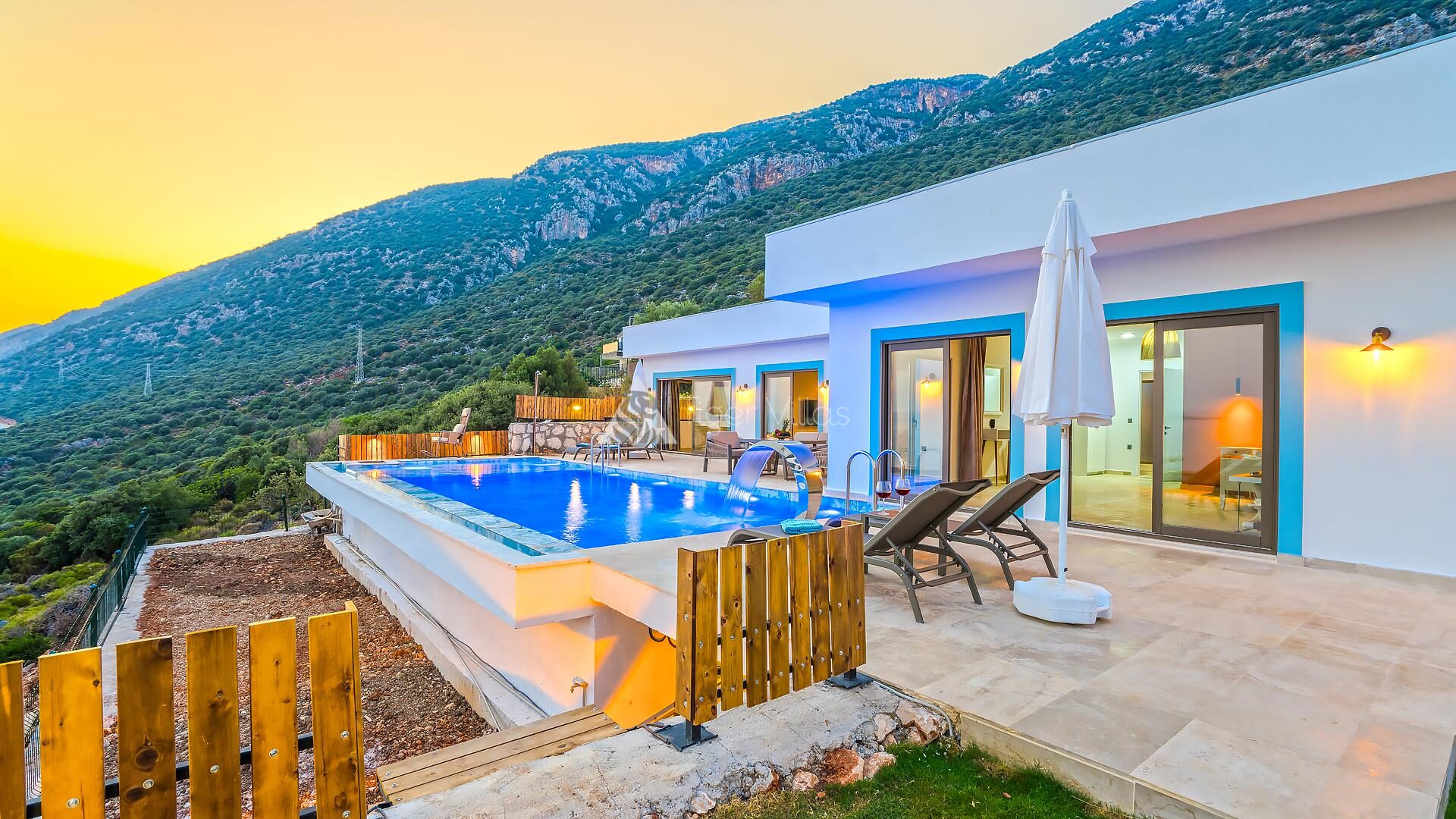 Villa Nevra — 10
