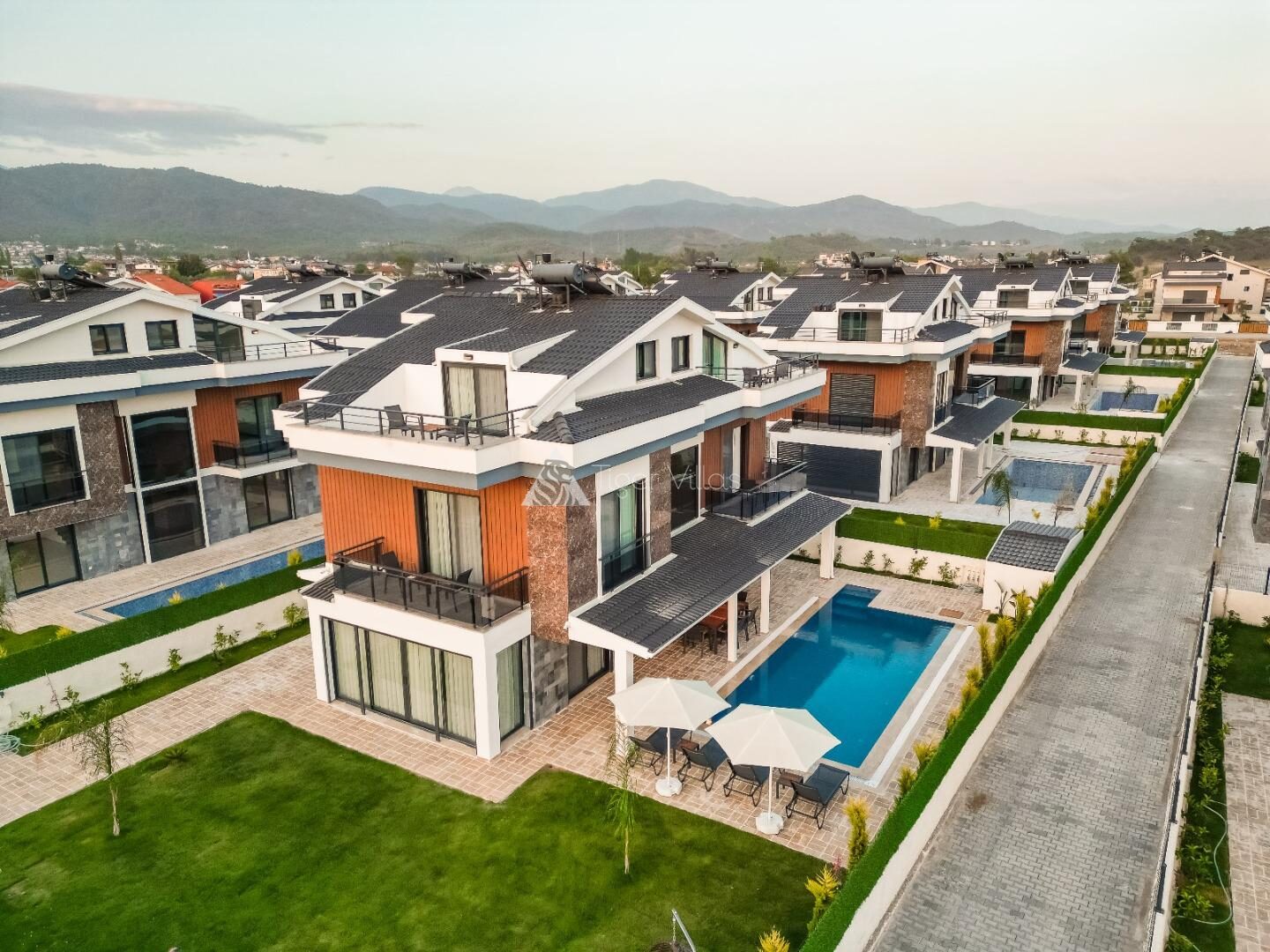 Villa Galaksi Mars 1 — 9