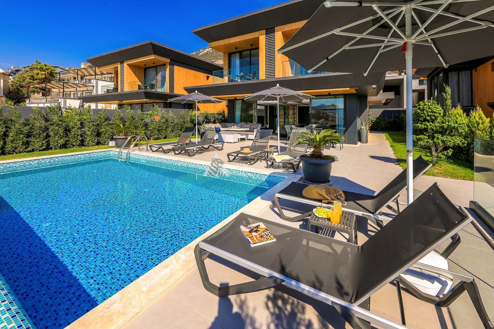 Villa Piazza — 13