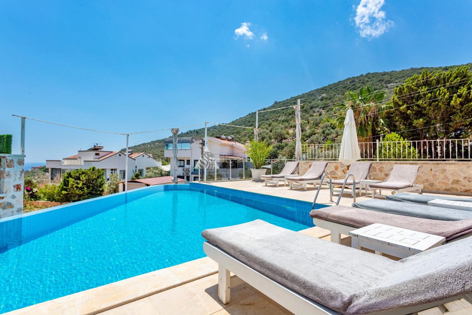Villa Nergis — 9