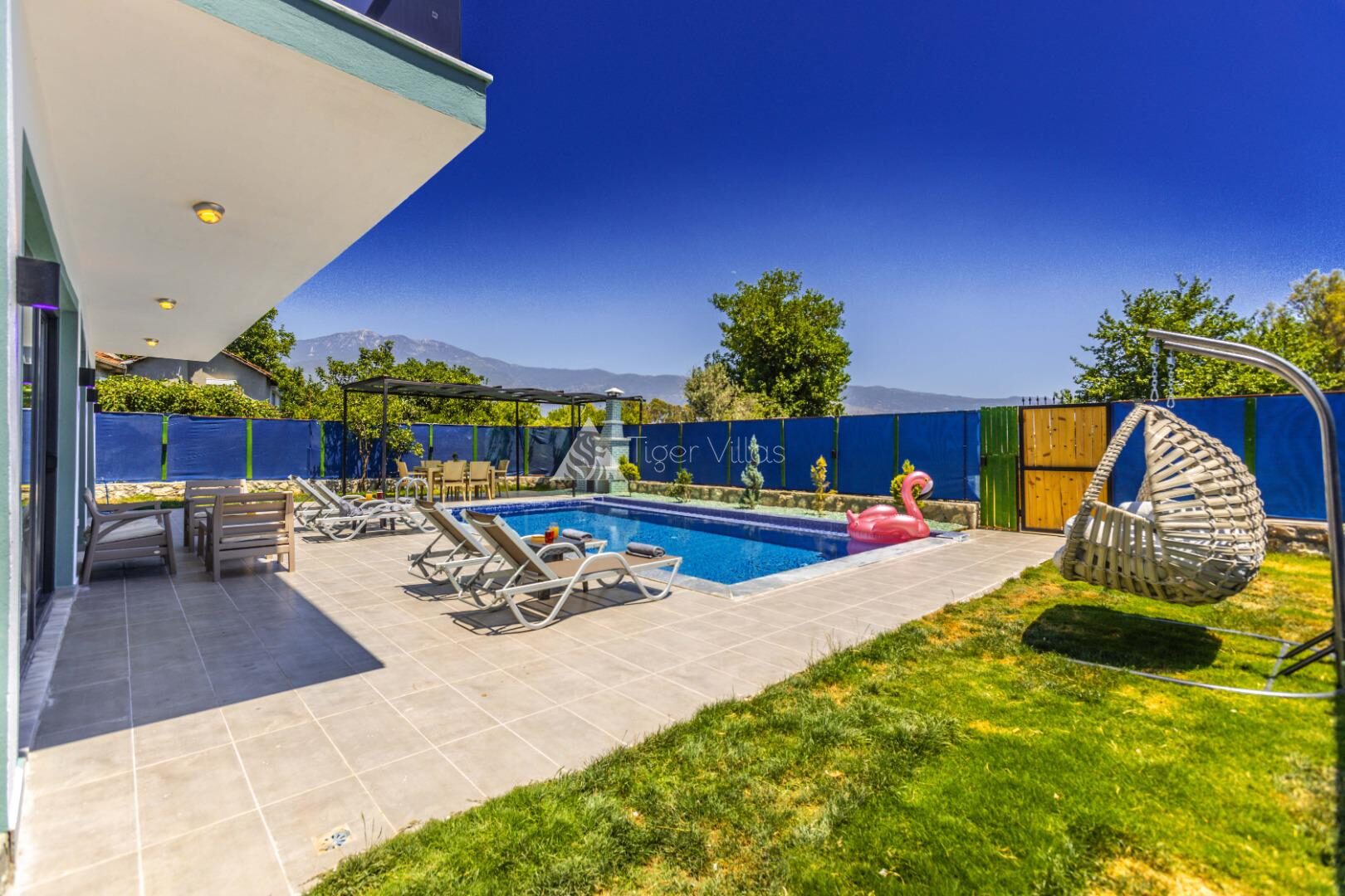 Villa Last Summer — 22