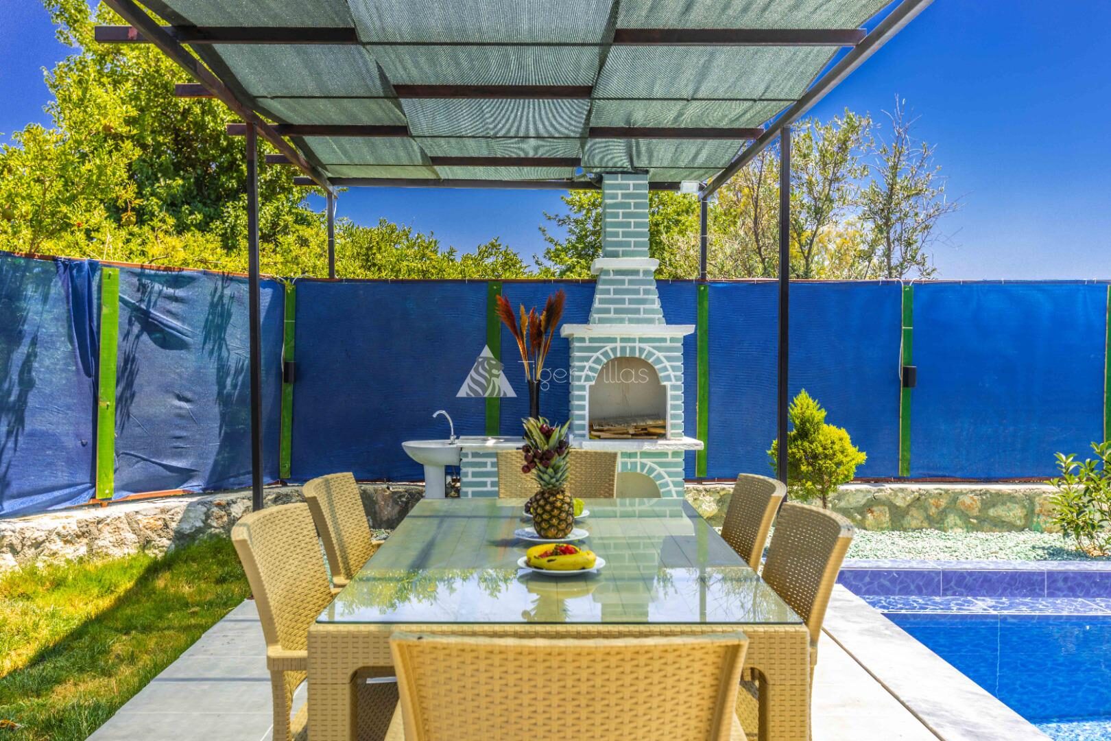 Villa Last Summer — 30