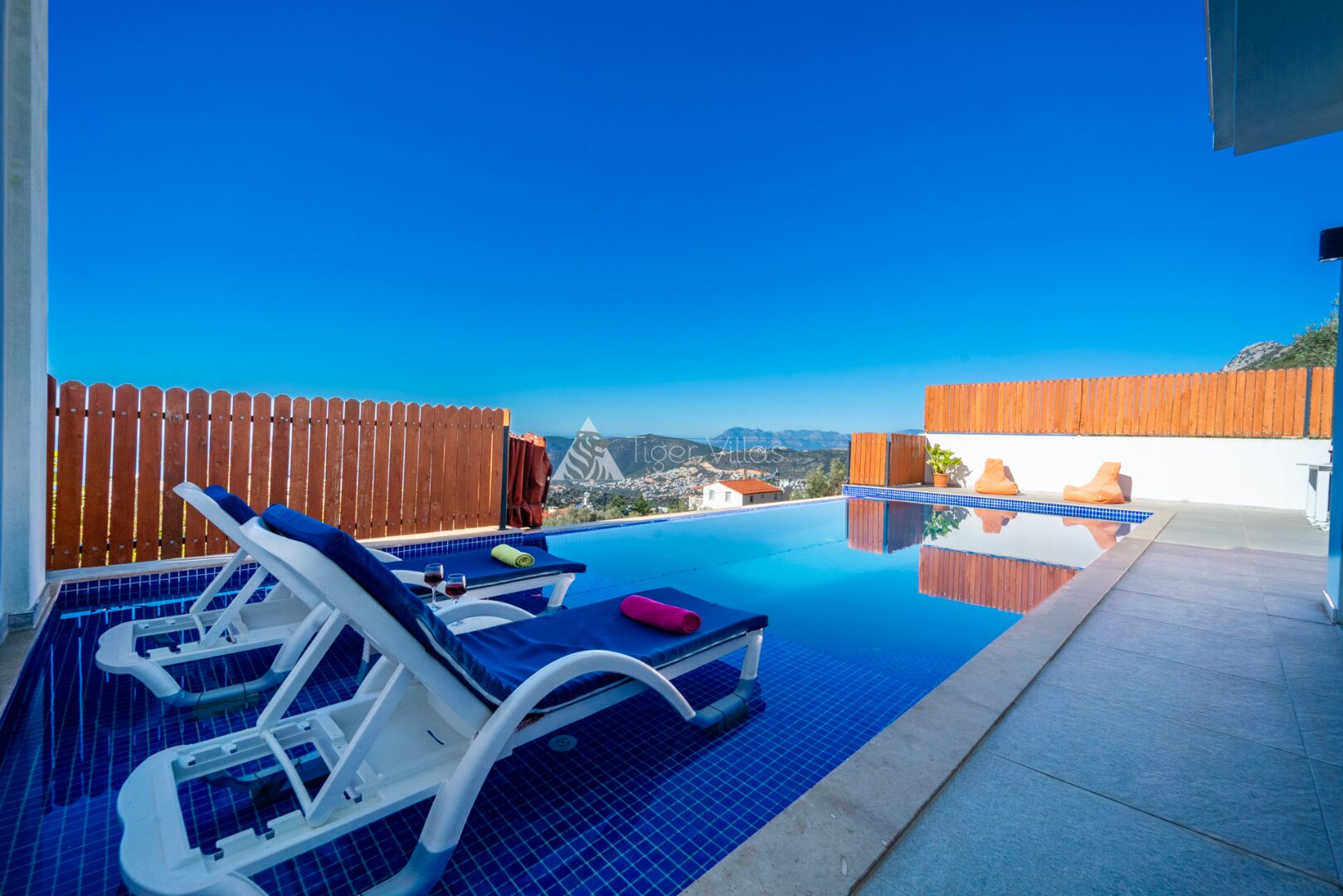 Villa Glorya — 15