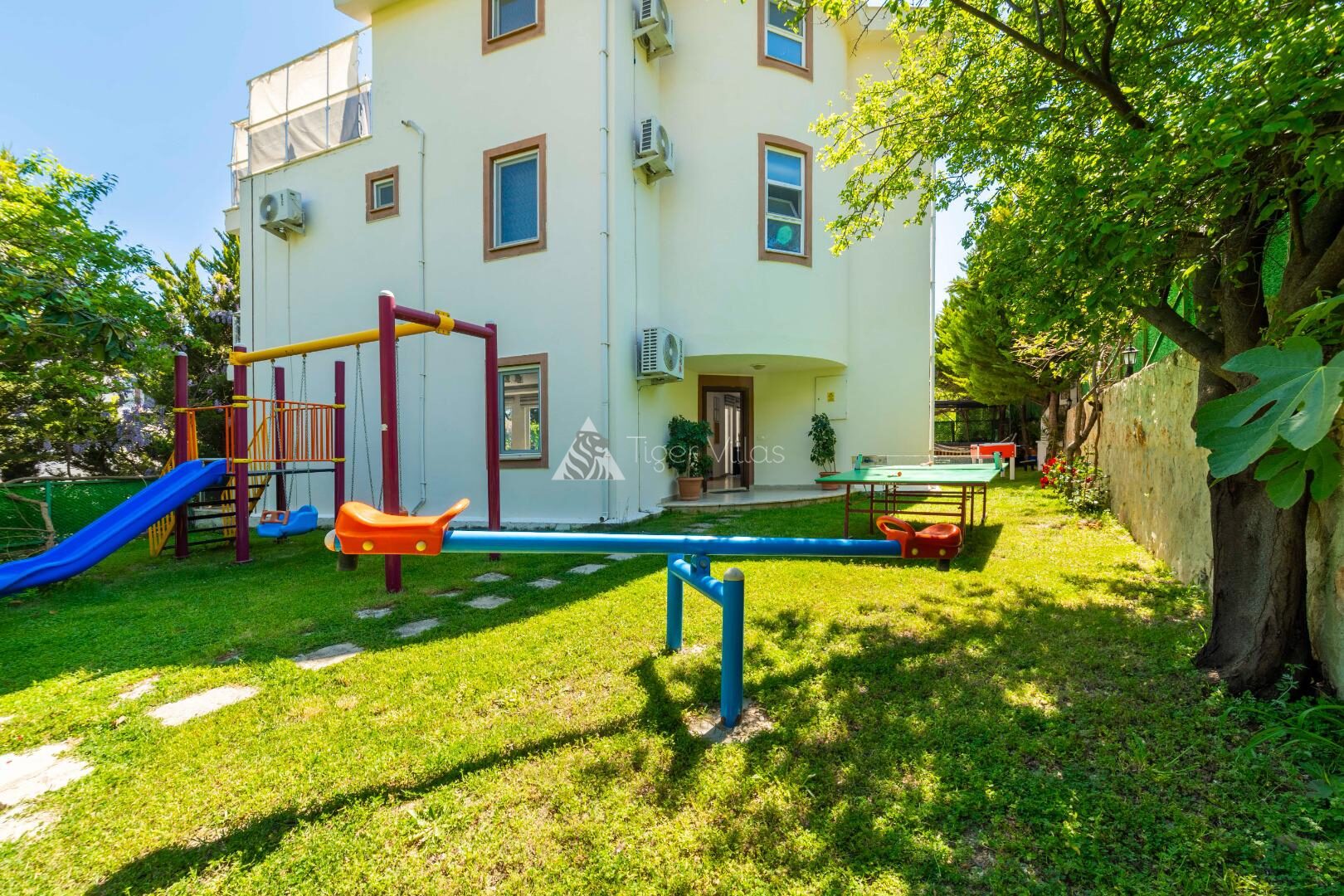 Villa Disney 3 — 27