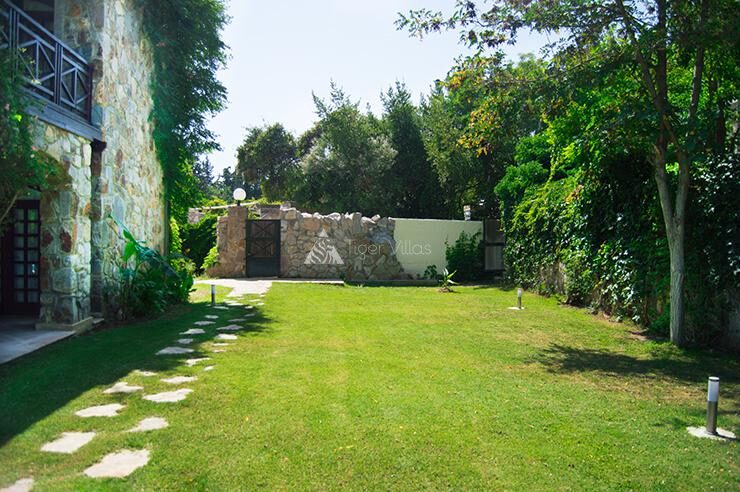 Villa Vg 437 — 13