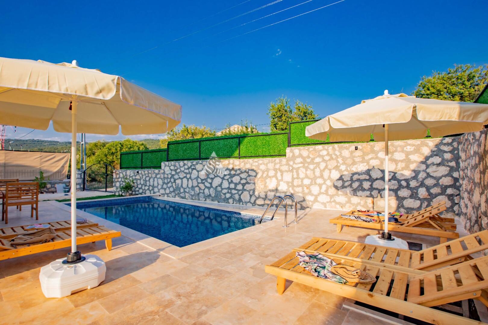 Villa Toscana 3 — 4