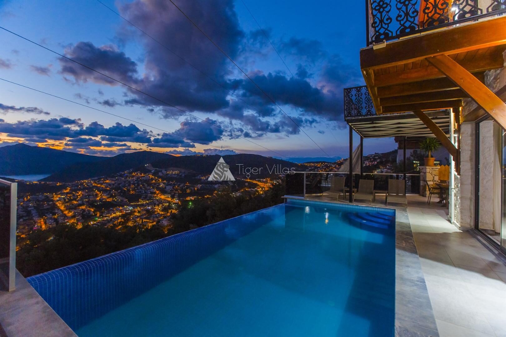 Villa Blue Vista — 3