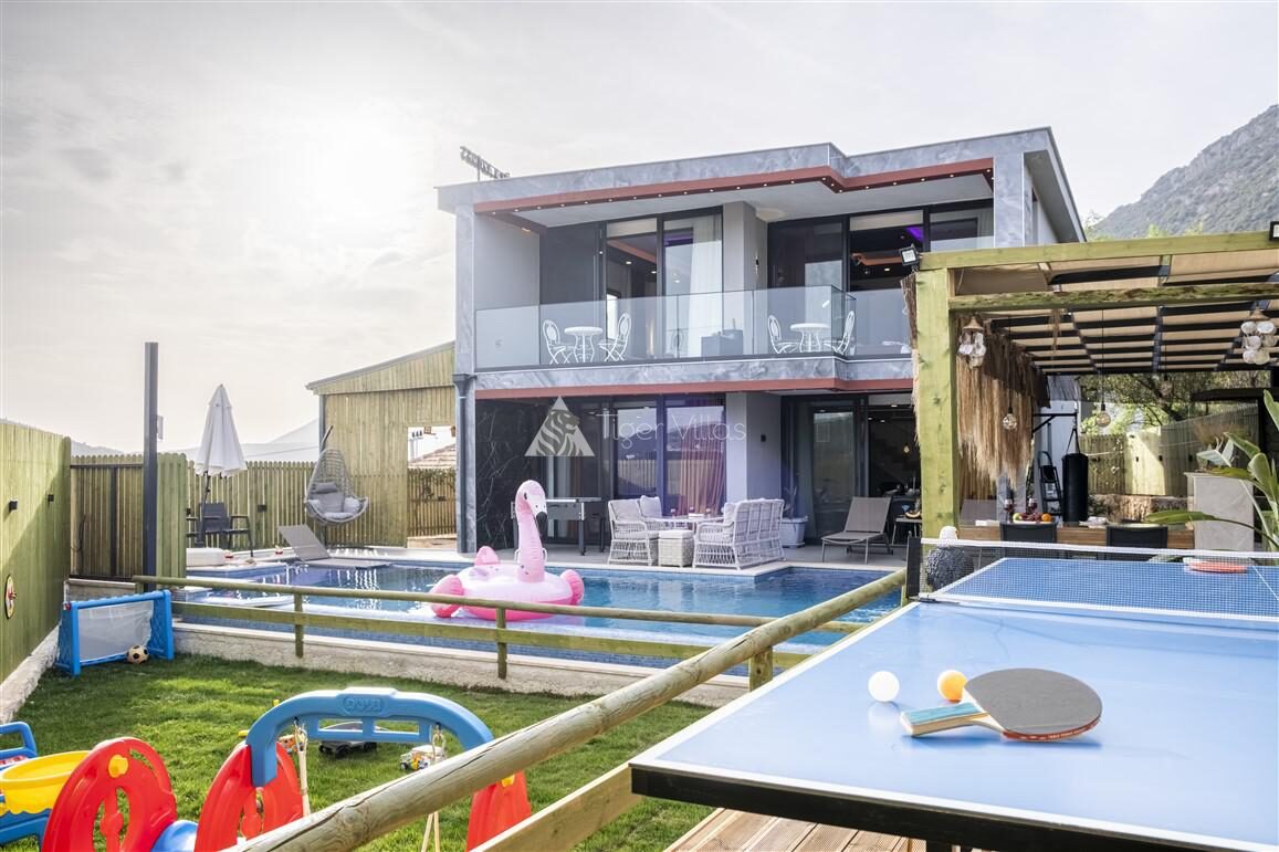 Villa Azores Çukurbağ — 2