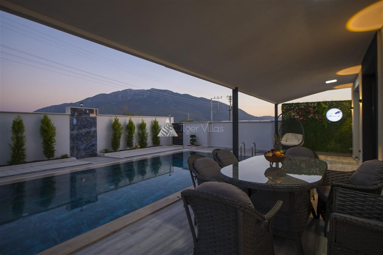 Villa Malibu — 12