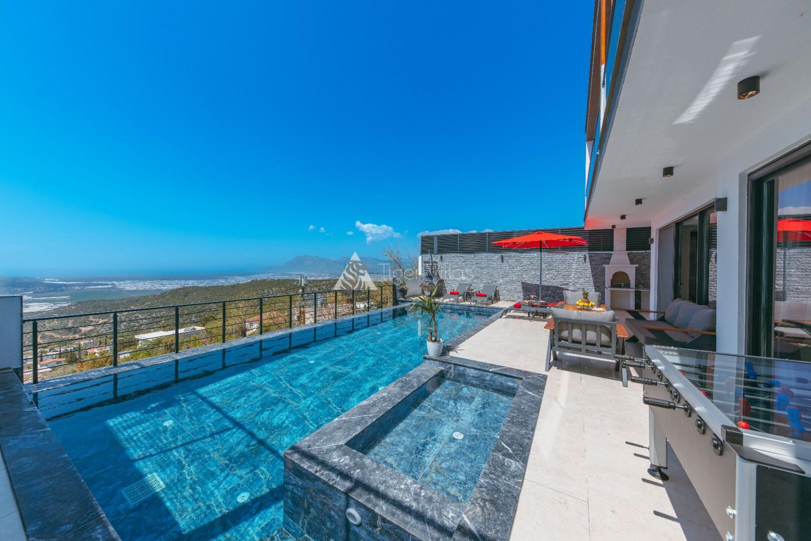 Villa Xanadu — 18