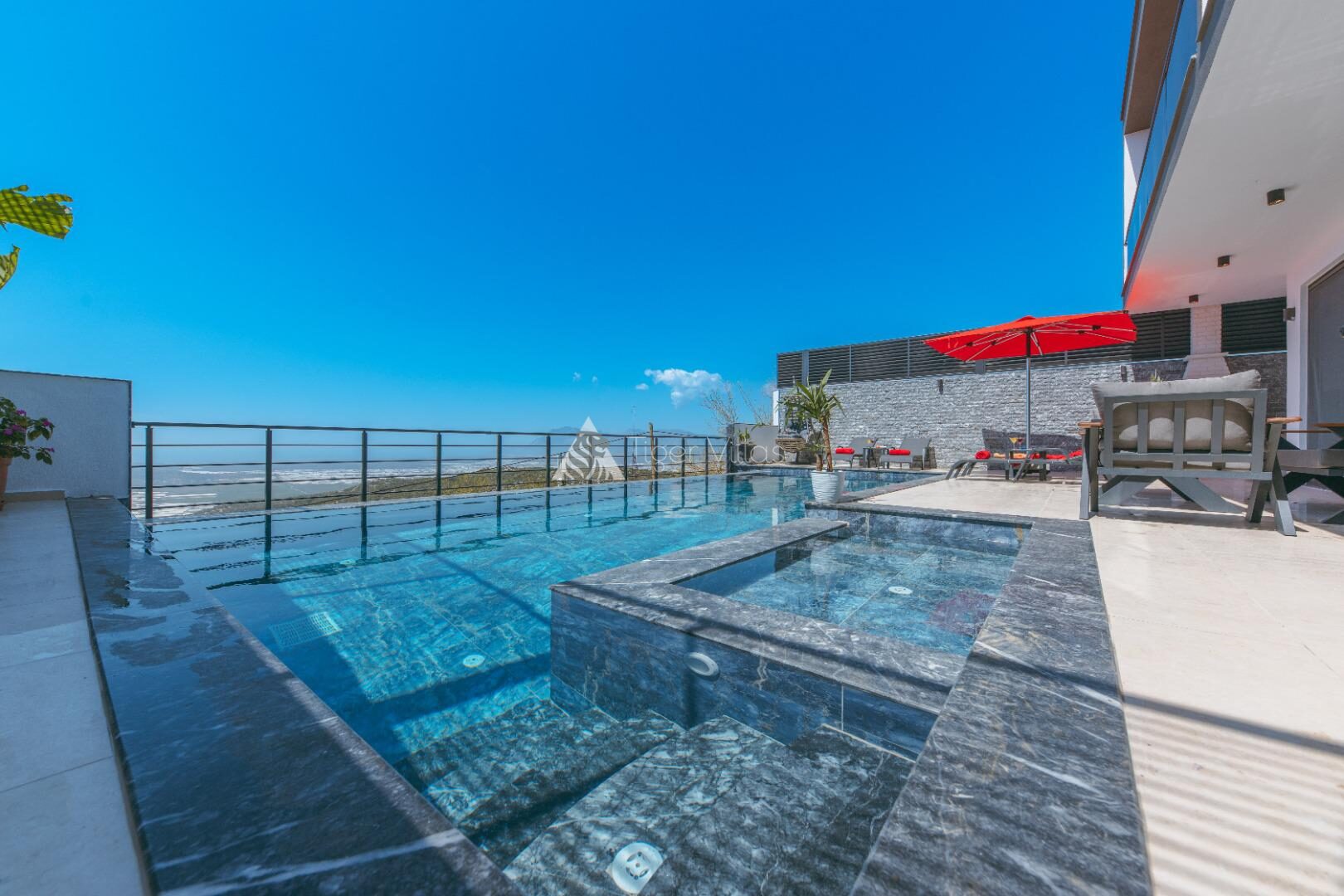 Villa Xanadu — 20