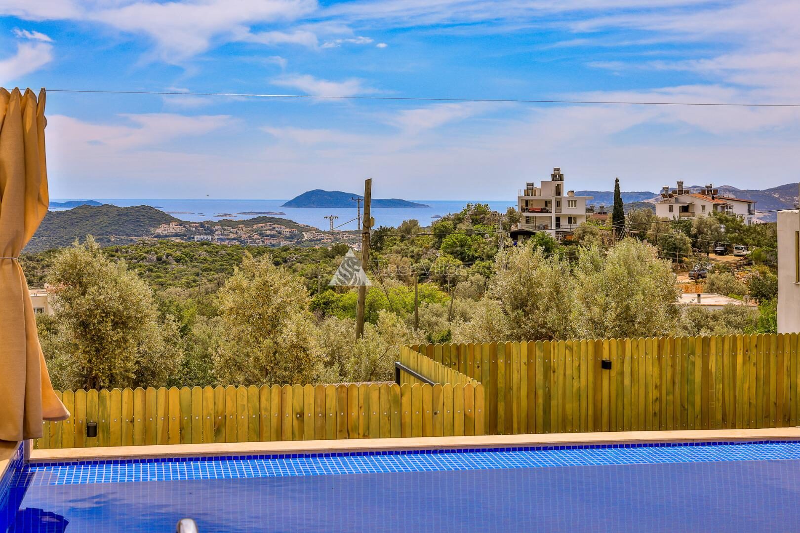 Villa Albedo Blue — 27