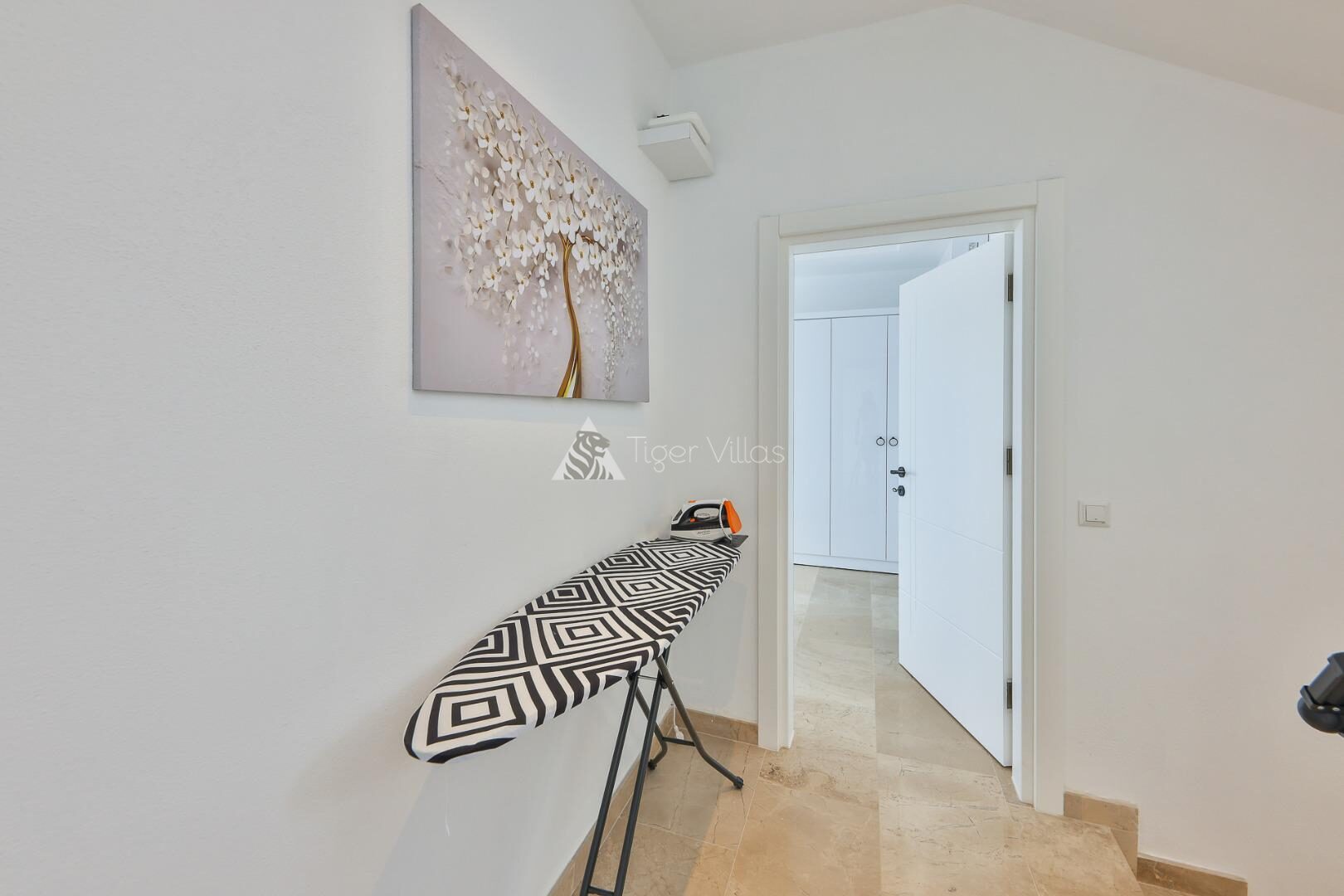 Villa Albedo Blue — 46