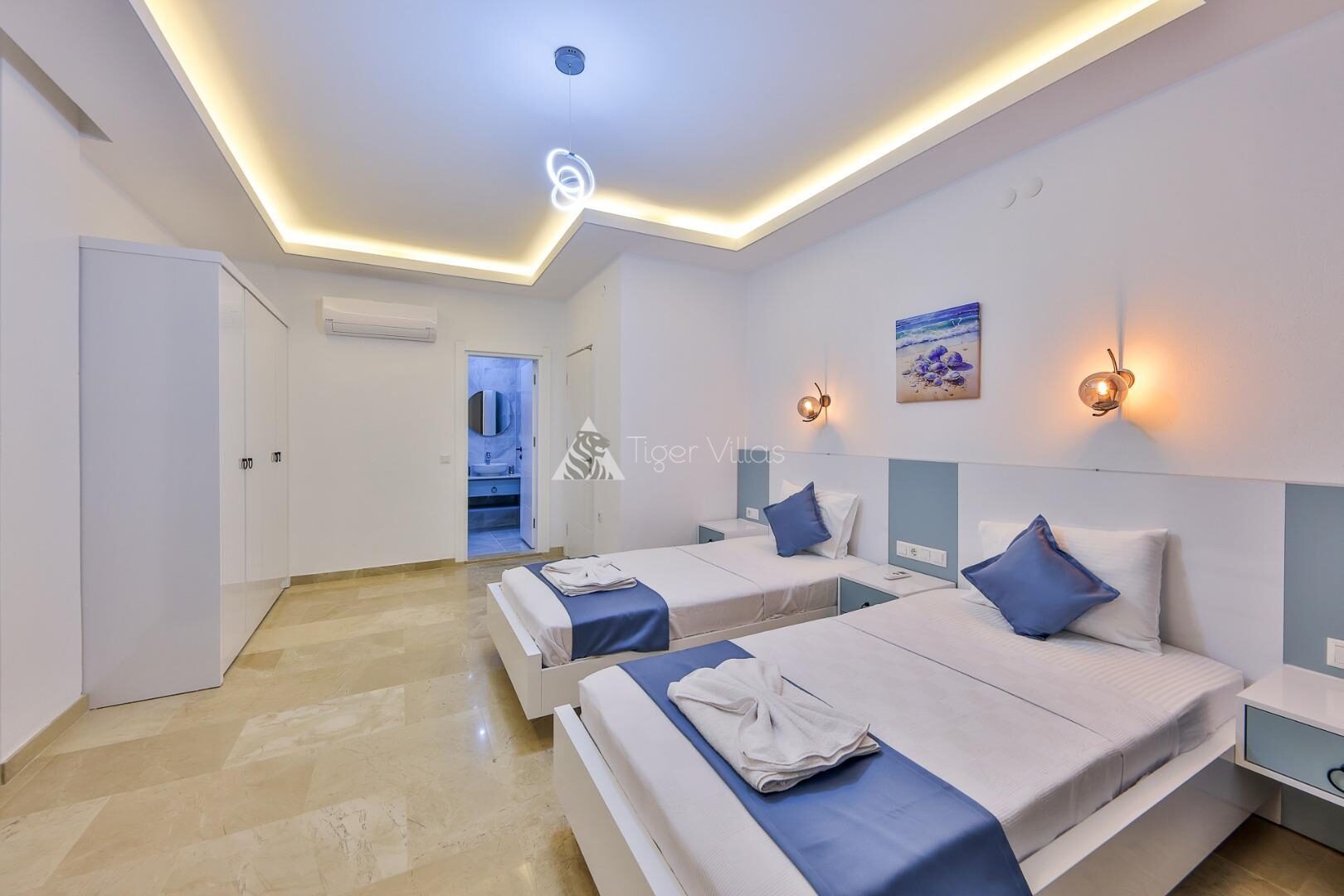 Villa Albedo Blue — 48