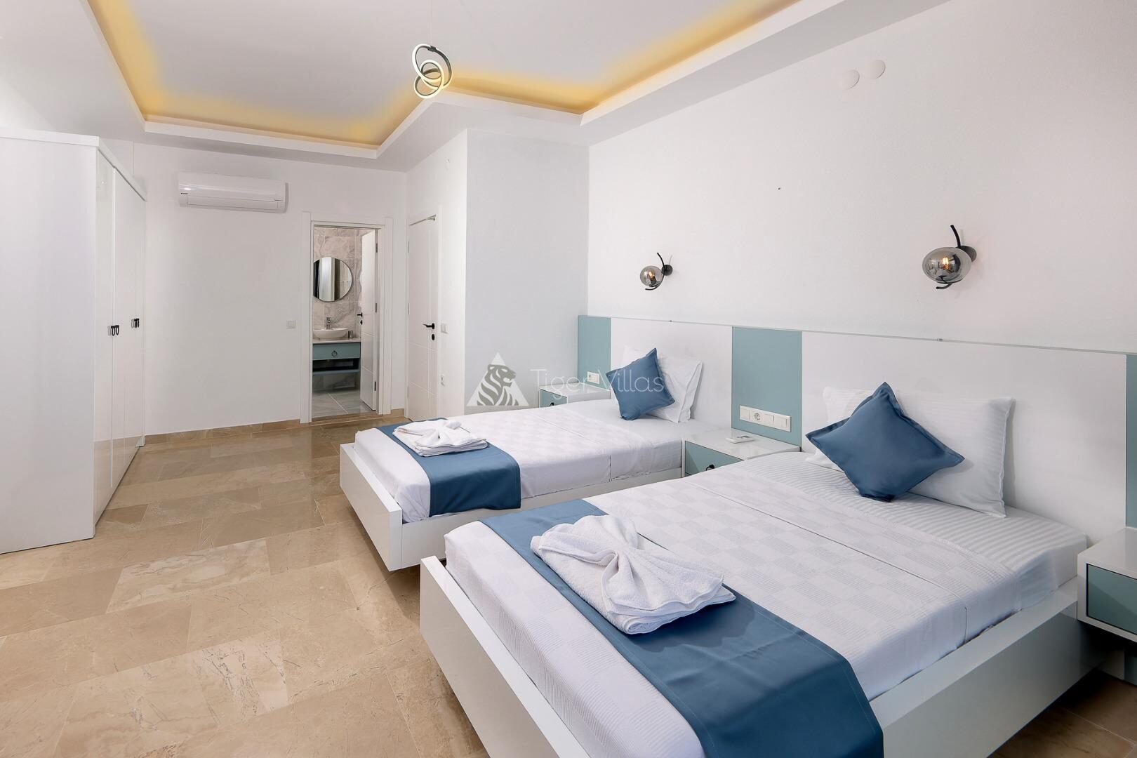Villa Albedo Blue — 49