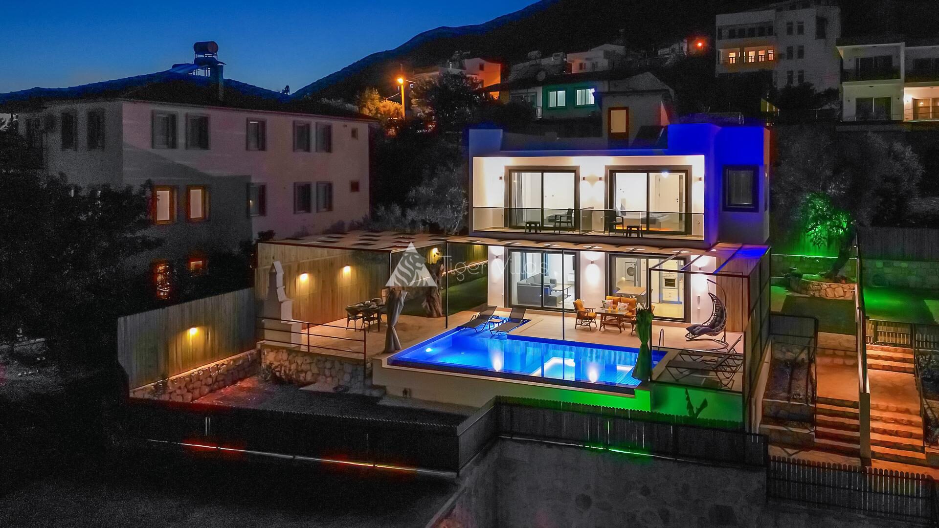 Villa Albedo Blue — 56