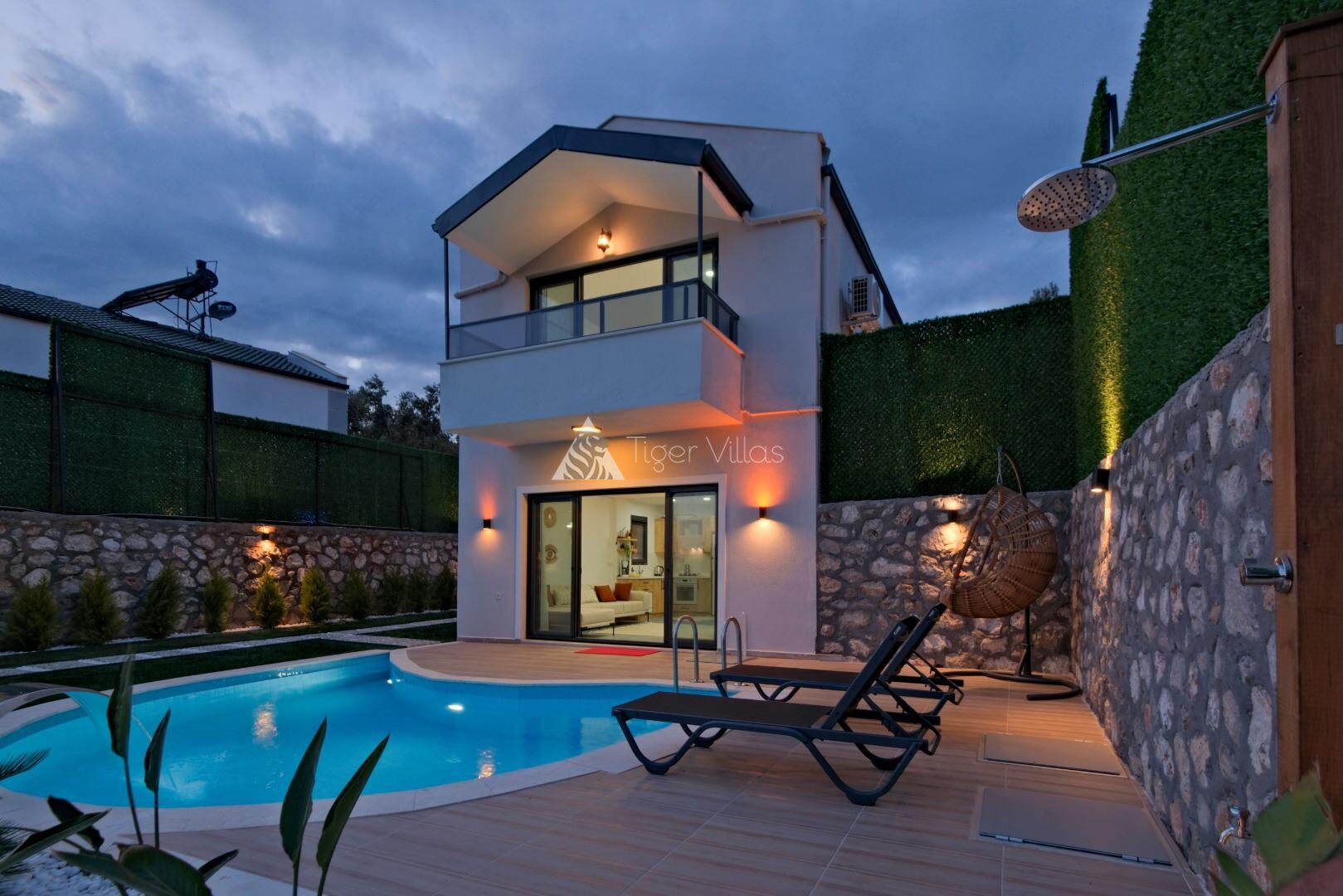 Villa Luna — 2