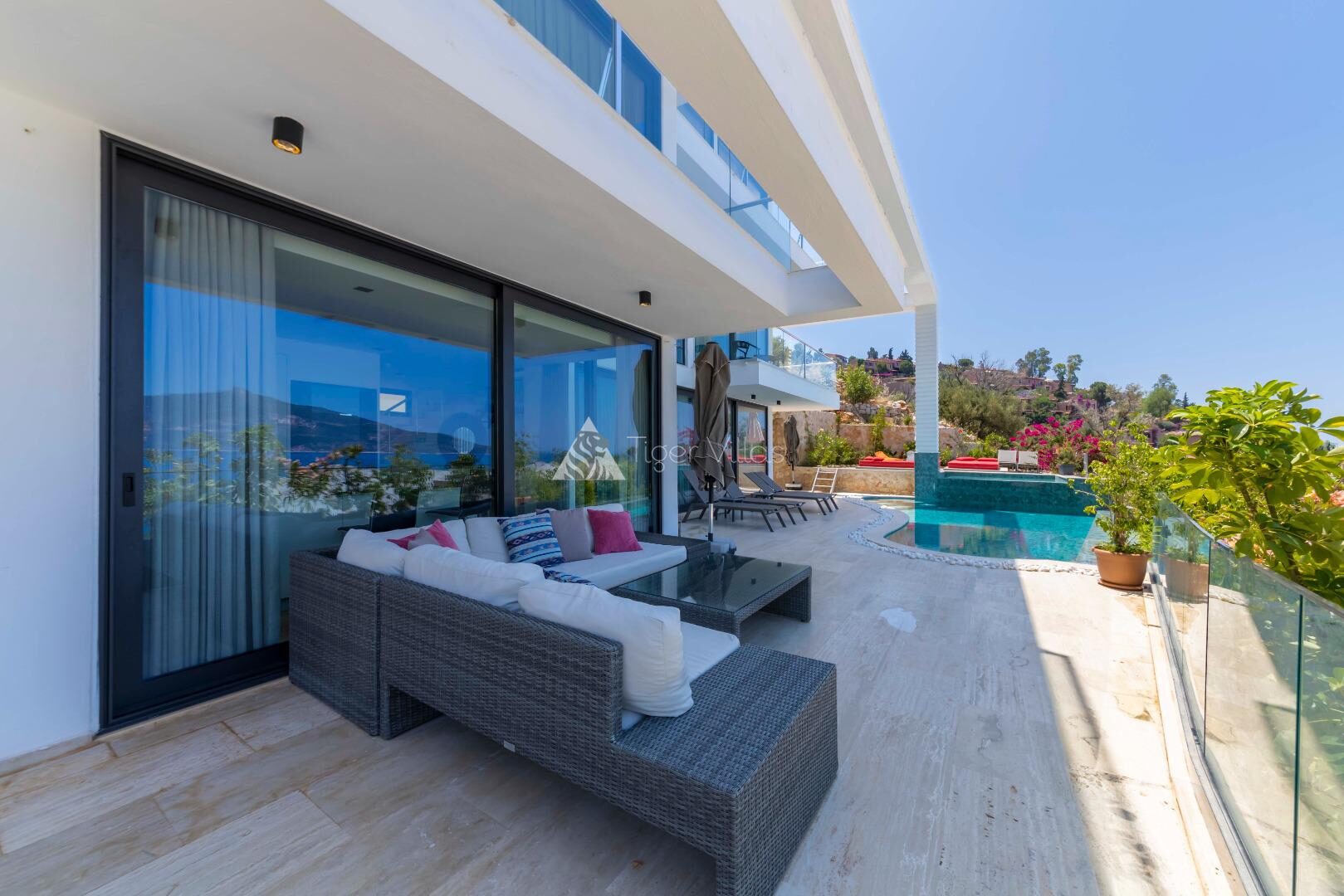 Villa Lumineux — 9