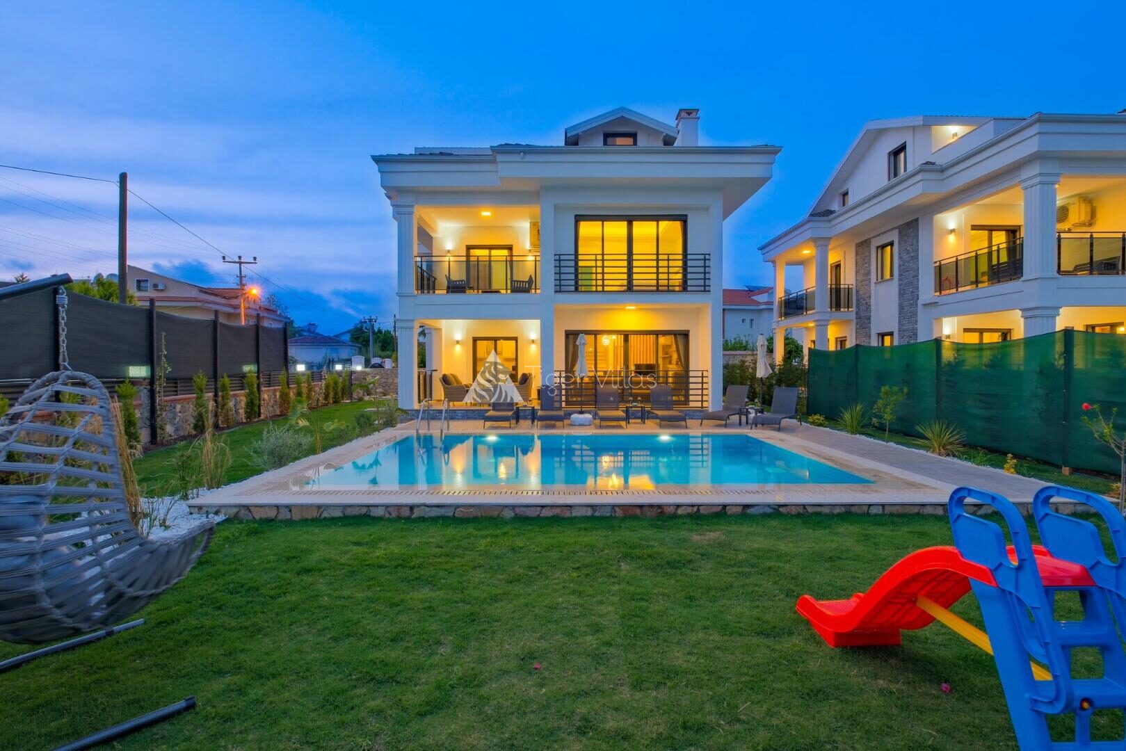 Villa White Palm 1 — 2