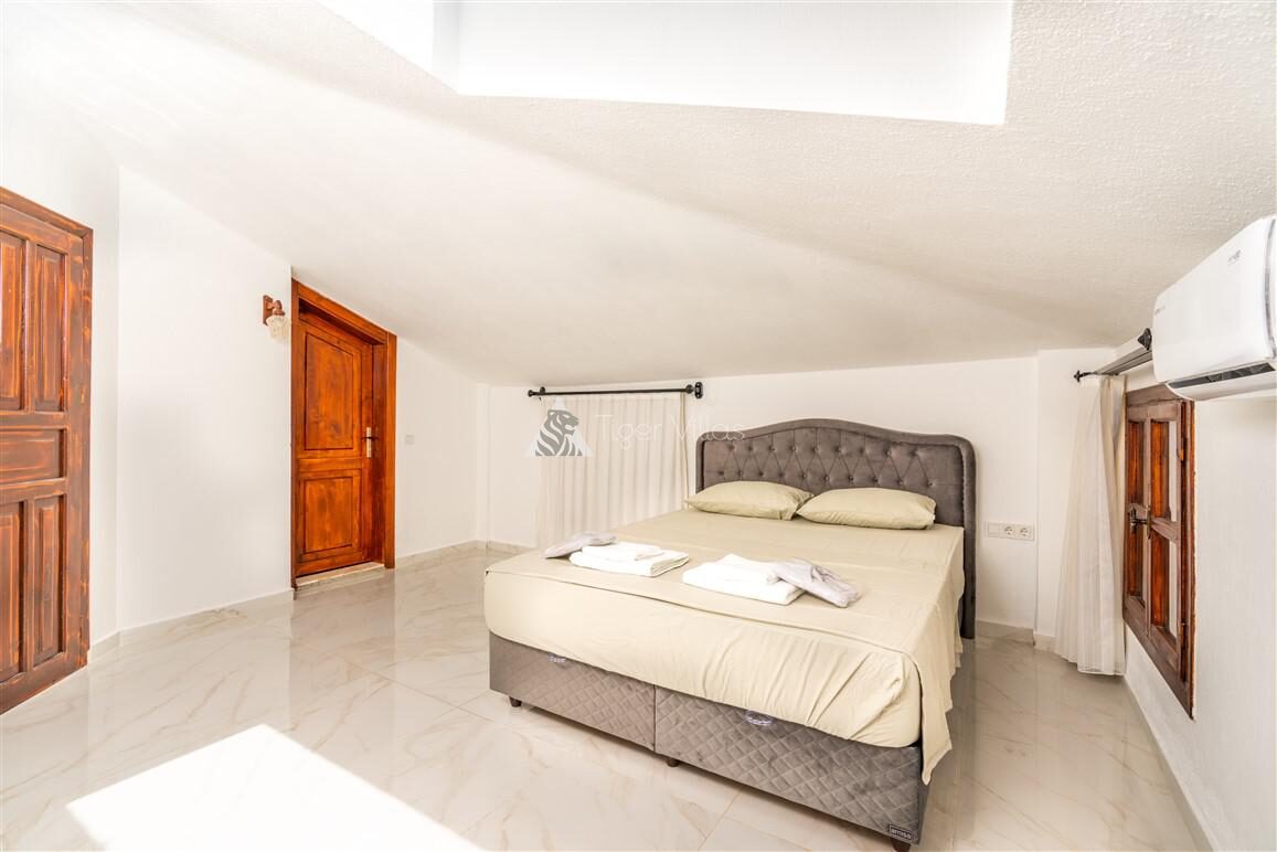 Villa Şah Bezirgan — 31