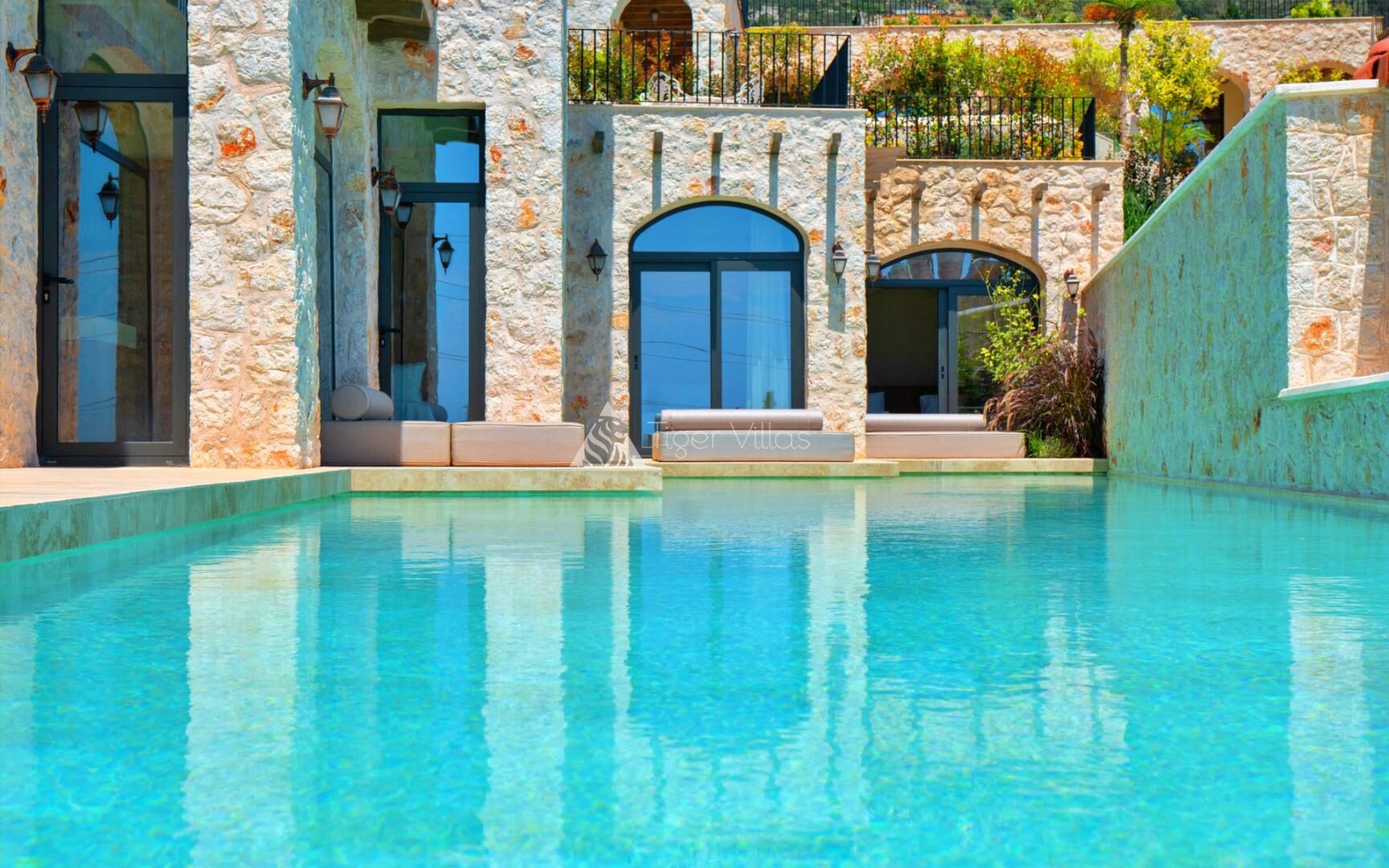 Villa Muses Erato — 11