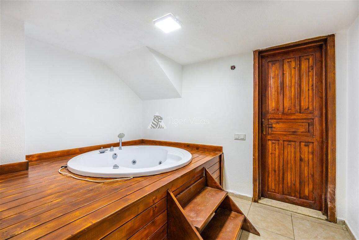 Villa Şah Bezirgan — 45