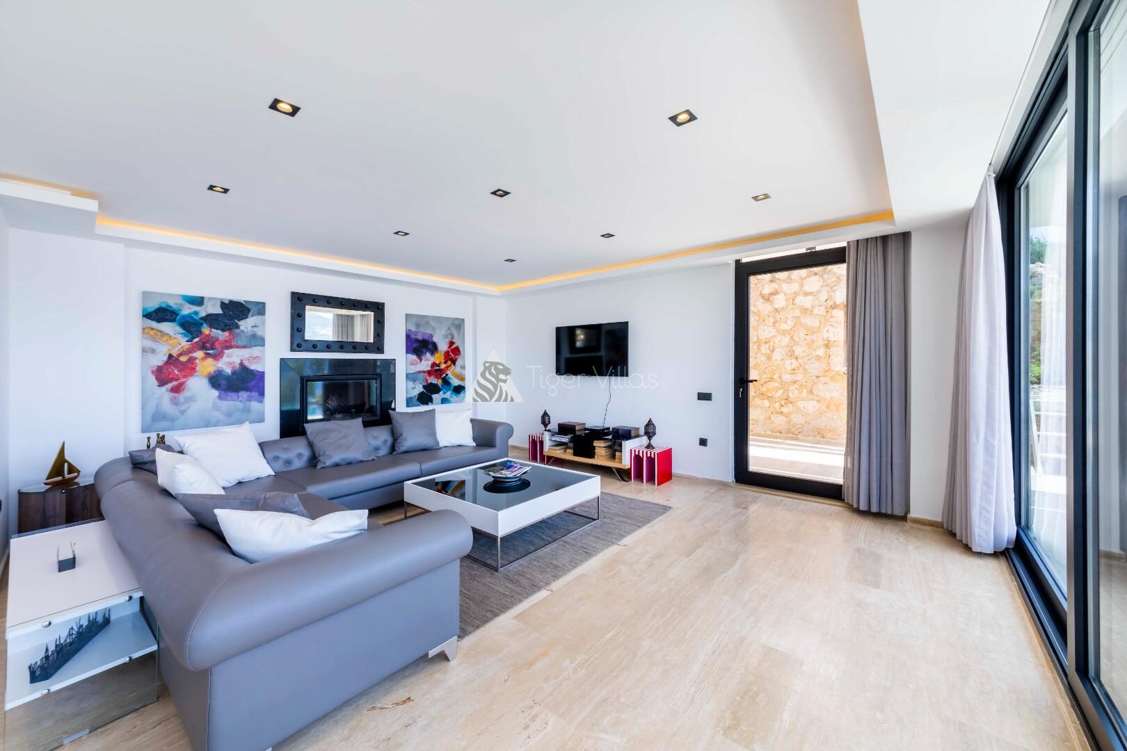 Villa Lumineux — 52