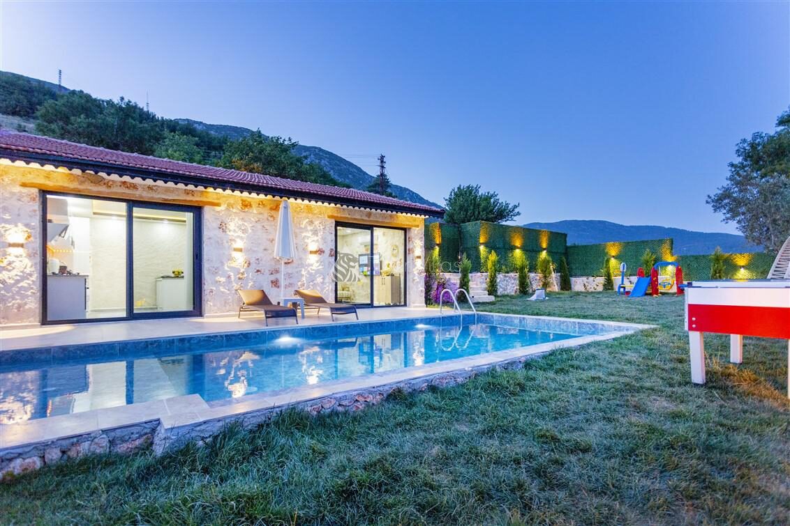 Villa Menesa — 6