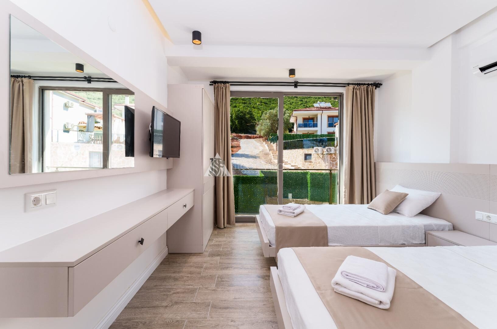 Villa Brown — 40