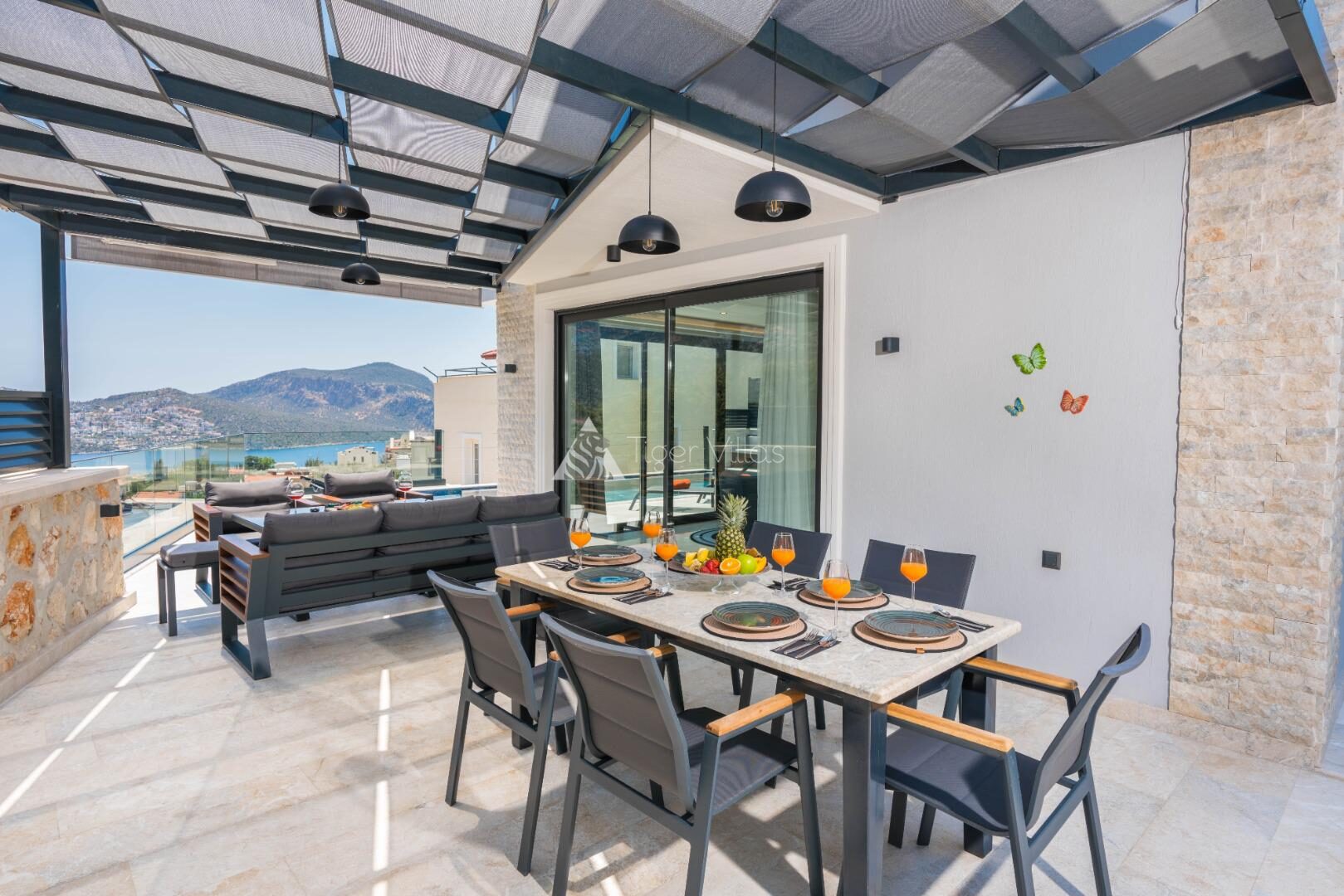 Villa Moonset — 7