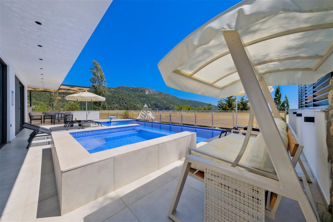 Villa Dolce Deluxe — 48
