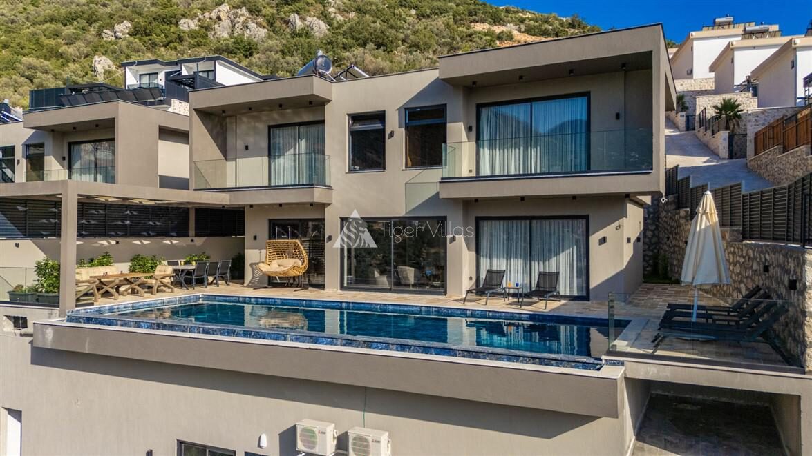 Villa Divan — 12
