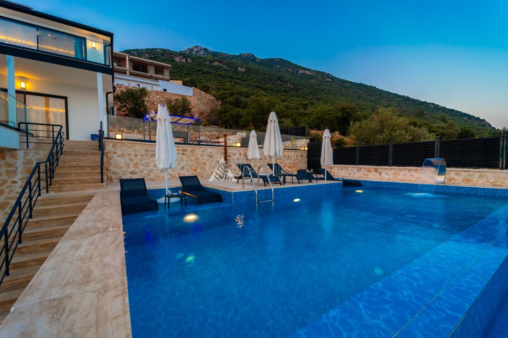 Villa Avenir — 13