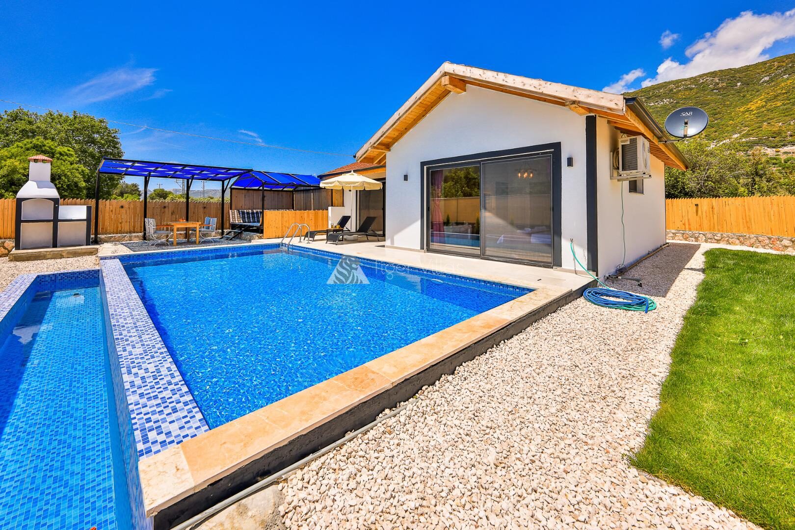 Villa Erisa — 13