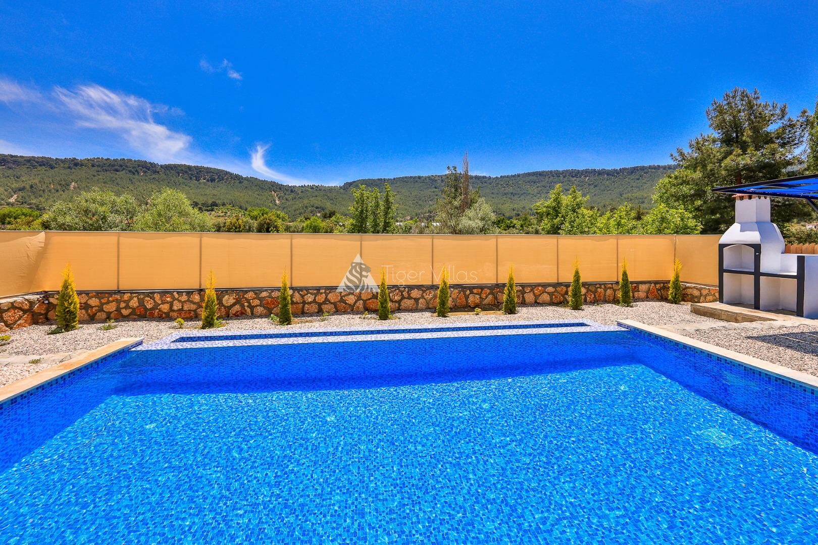 Villa Erisa — 16