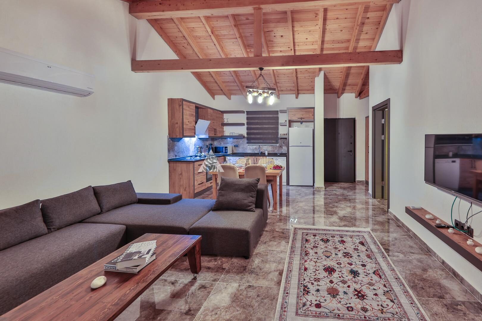Villa Erisa — 35