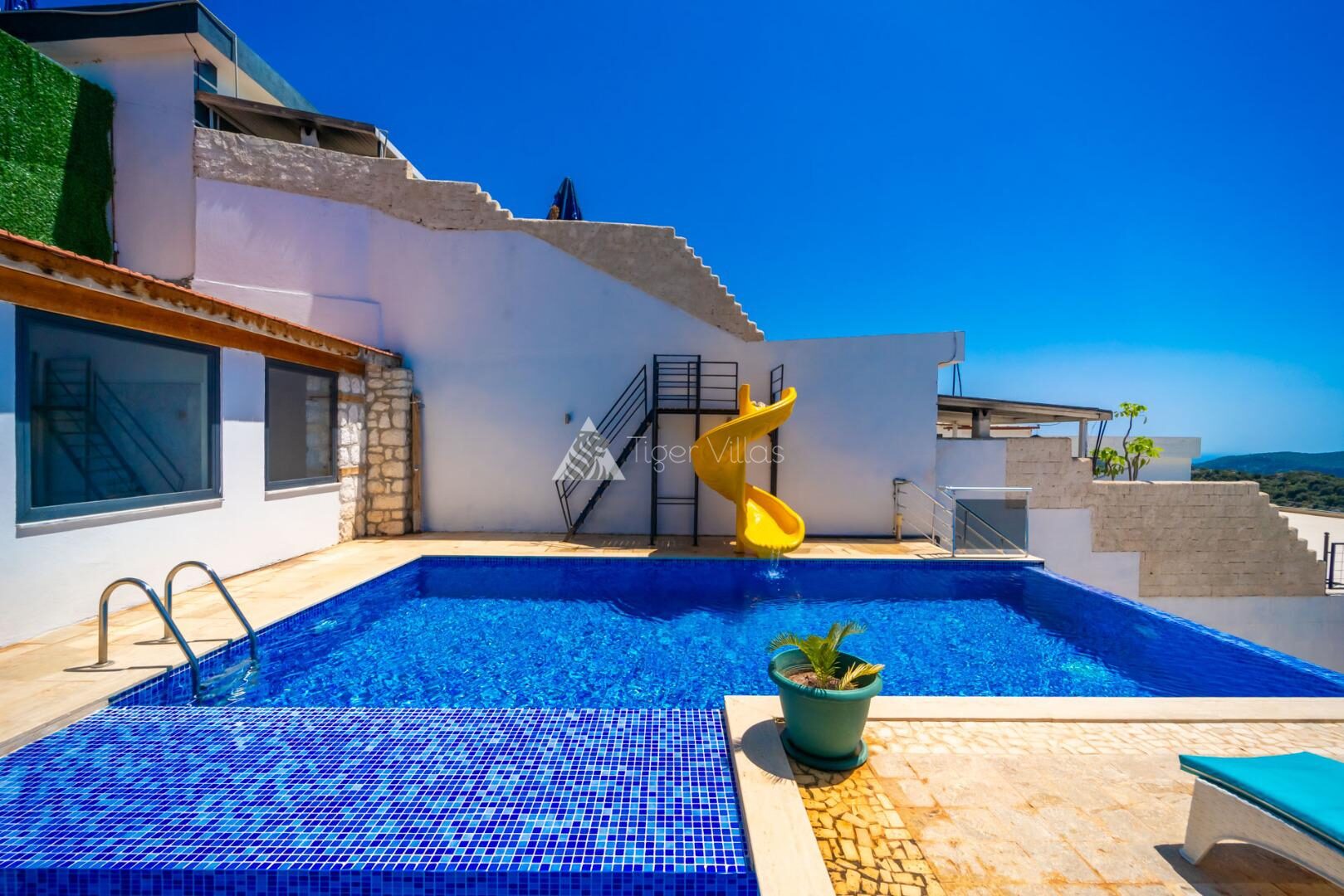 Villa Anahita — 9