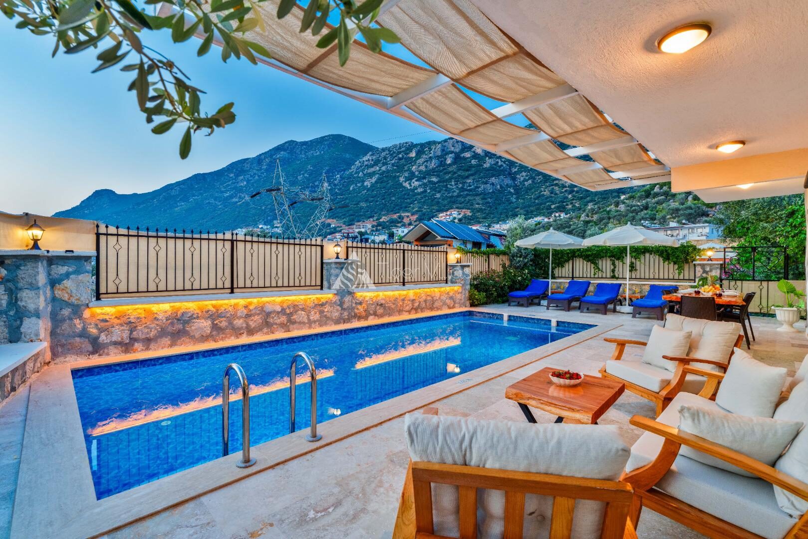 Villa Samyeli — 12