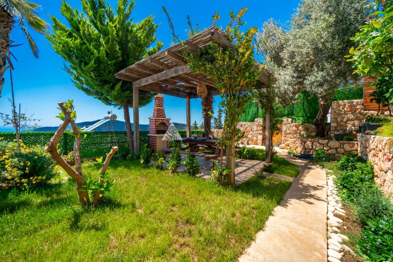 Villa Anahita — 22