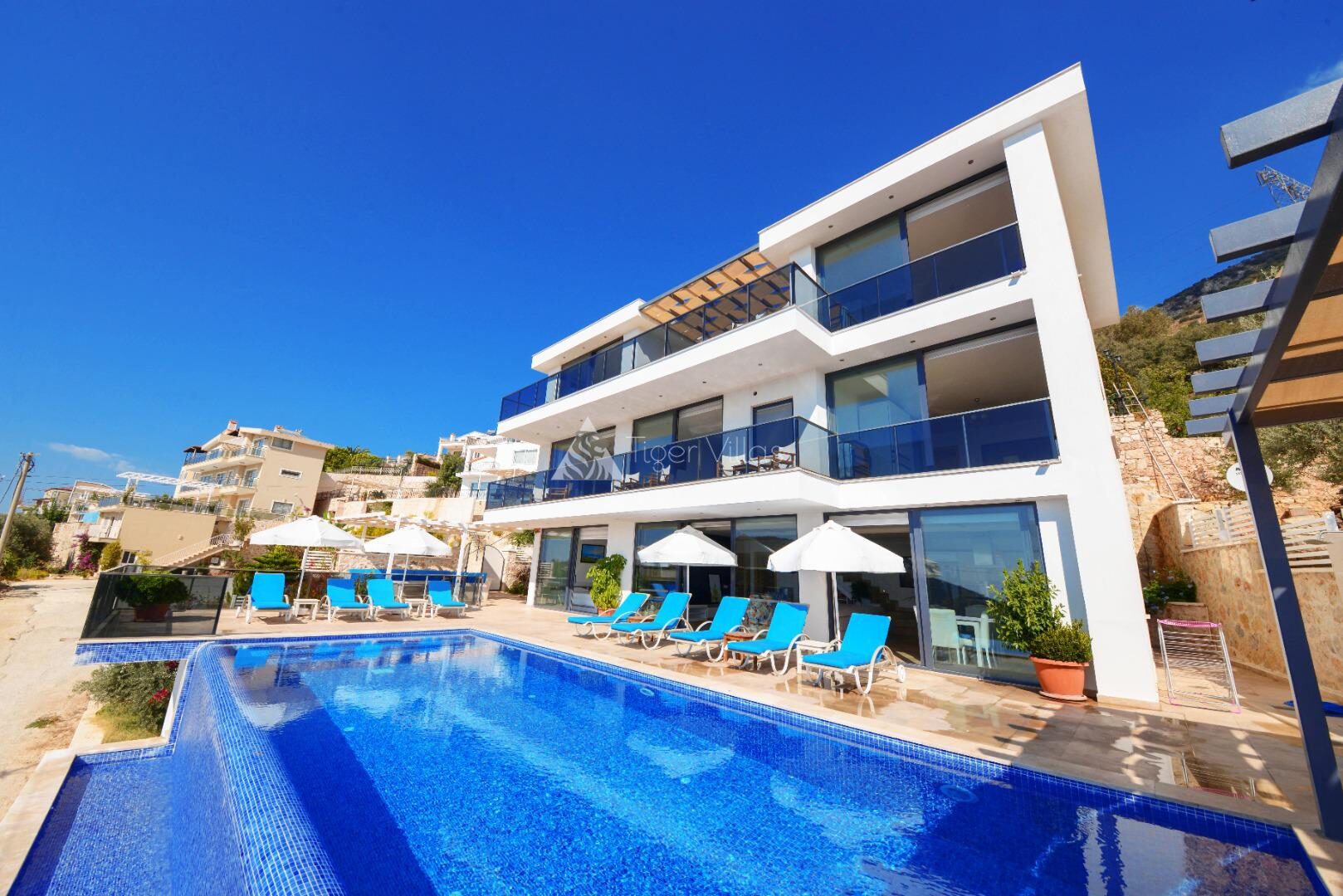 Villa Ela — 54