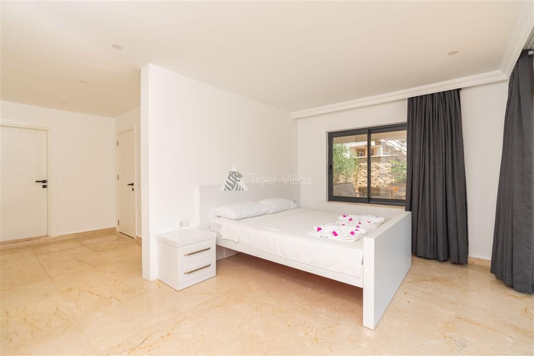 Villa City — 35