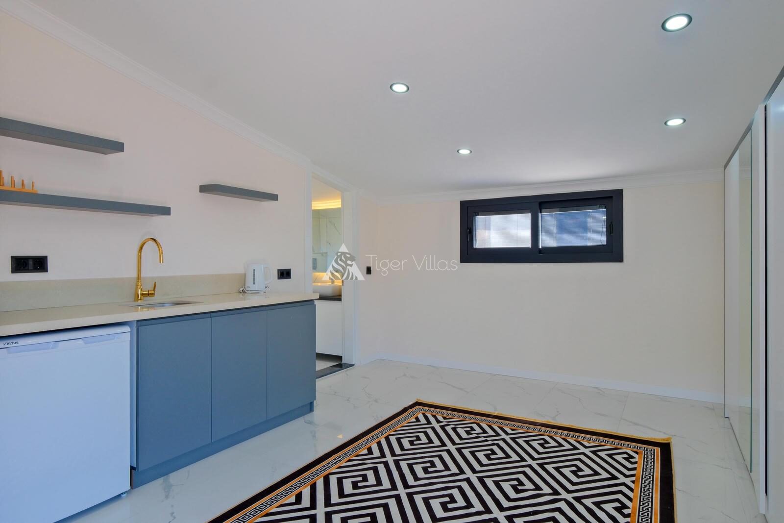 Villa White 2 — 28