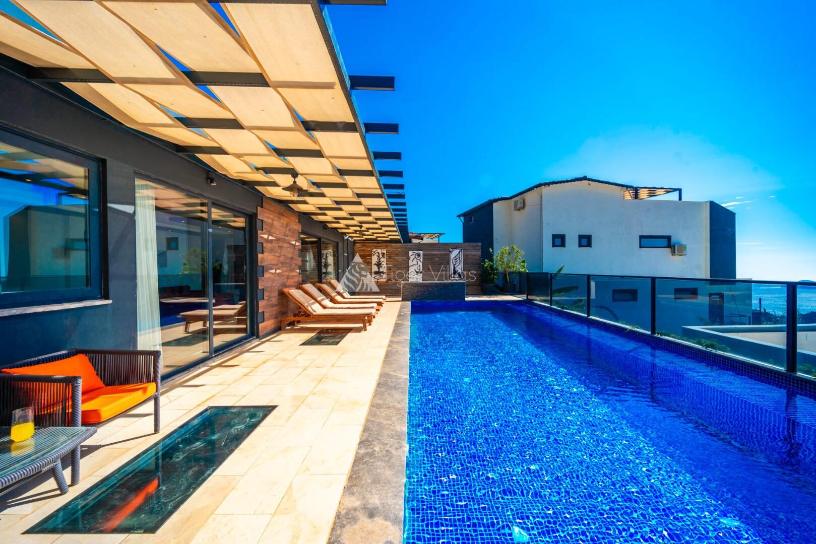 Villa Everest — 14