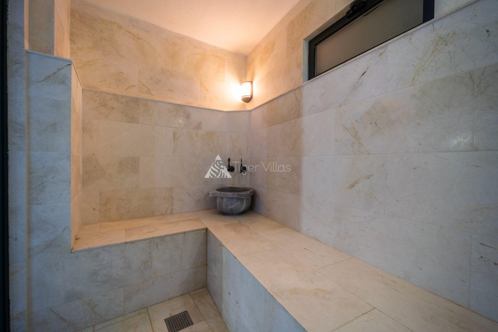 Villa Everest — 56