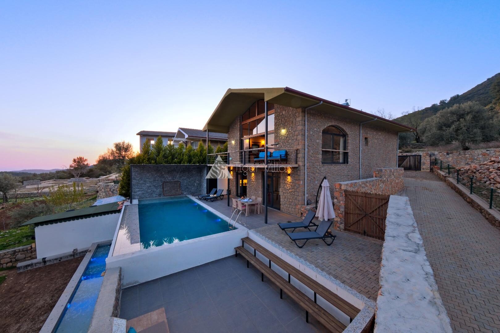 Villa Ayza — 2